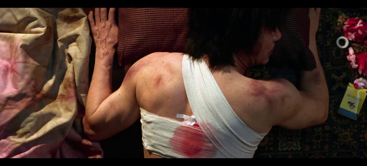 Oldboy (2013) AMZN.WEB-DL Hindi + Kor 1080p AVC DDP 5.1 ESub B4uHD.mkv.0001